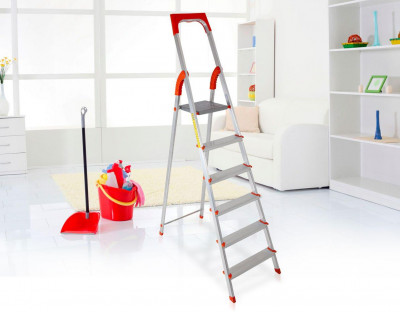 Ալյումինե սանդուղք SARAYLI 6+1 աստիճան